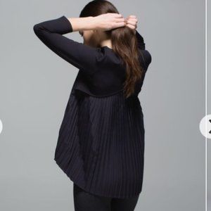 FUN! Lululemon Pleat On Long Sleeve Shirt